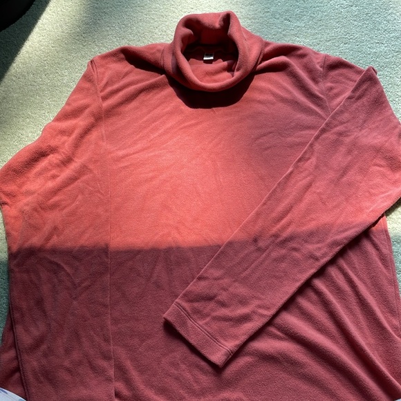 Great condition, high neck top - Picture 2 of 3
